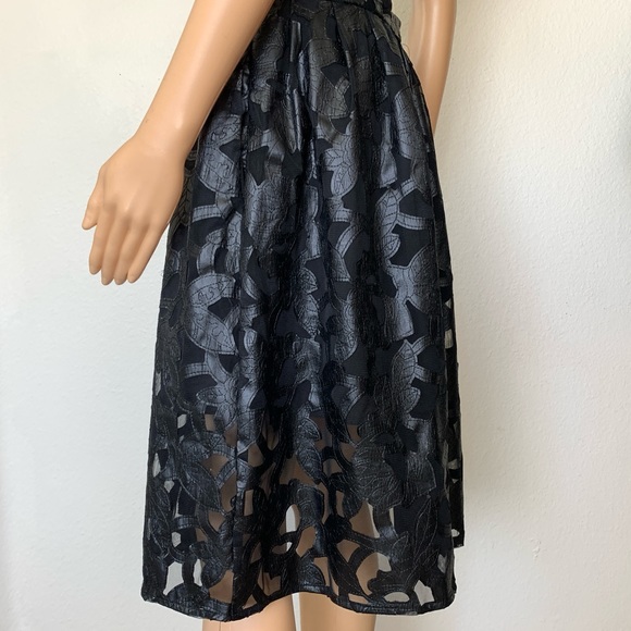 NWOT Michael Kors Black Faux Leather Midi Skirt Sz 4 Black Floral Cutout Skirt - Picture 3 of 8